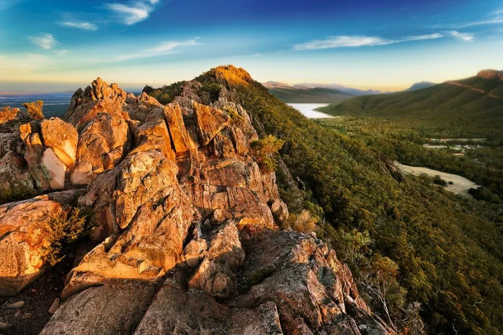 Impulsive Escape to Grampians National Park (VIC), Keiran Stone, sky, lake, mountain,