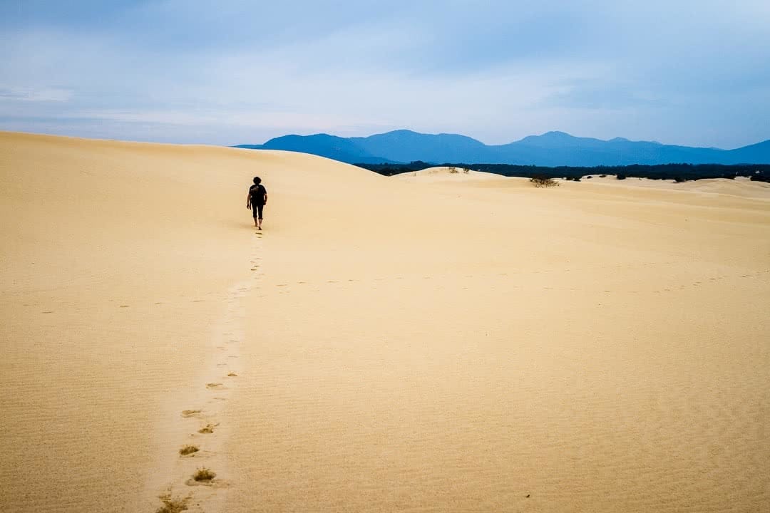 Tidal River Campground // Wilsons Promontory (VIC) Jack Brookes, dunes, sand, footprints, mountains