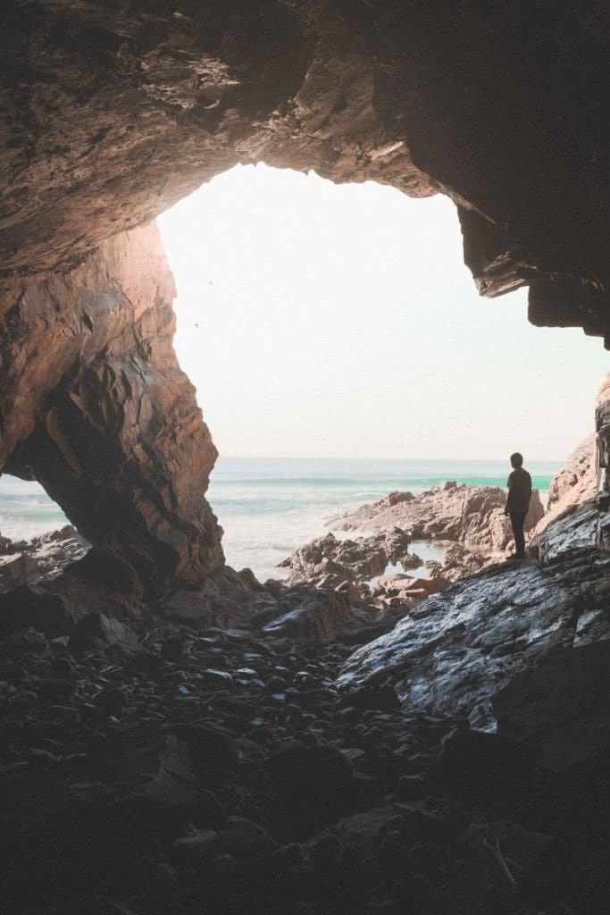 Paradise Caves // Noosa National park (QLD) Adam Doyle, cave, ocean, person, horizon, rocks, sky