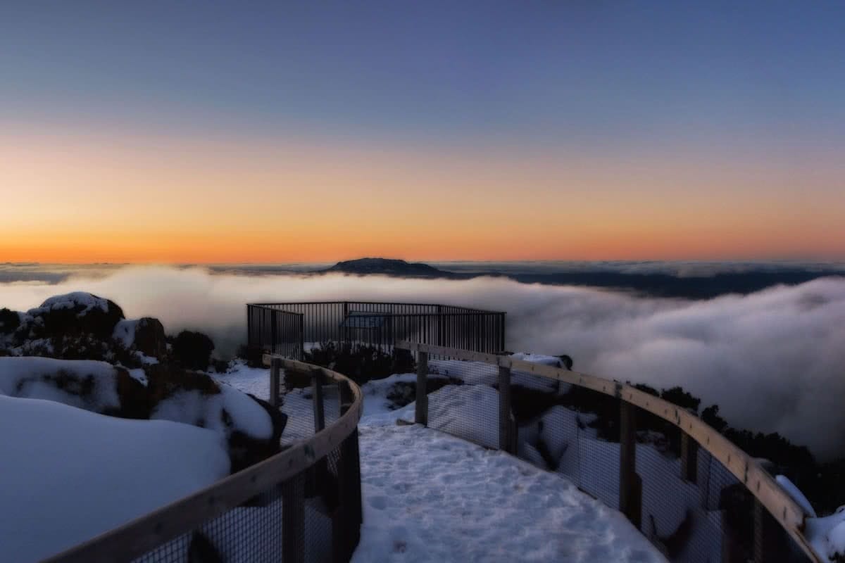 Fun In The Snow On Ben Lomond (TAS), Jonathon Rose, Jacobs Ladder Lookout, snow, clouds, sunset