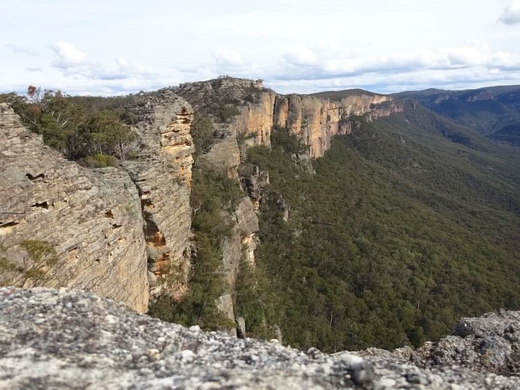 Mt Dawson From The Wolgan Valley (NSW) Melissa Hamblin Biggs, climbing walls, cliffs, scree, forest