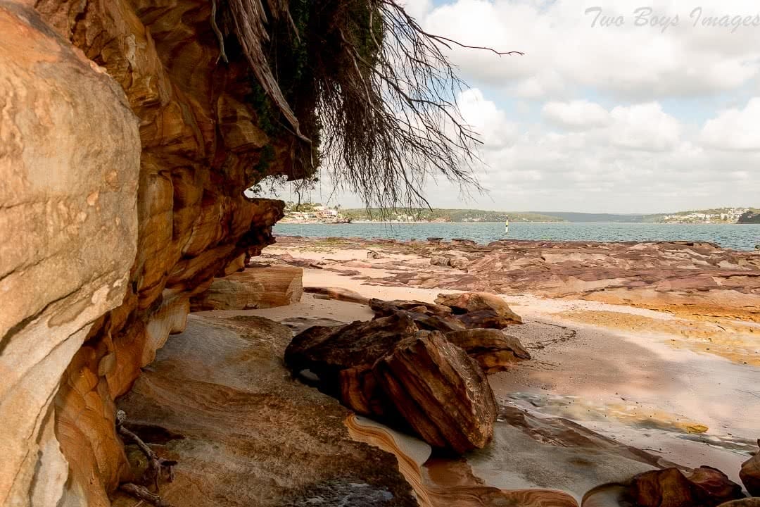 Melissa Bowyer jibbons track beach Sandstone cave