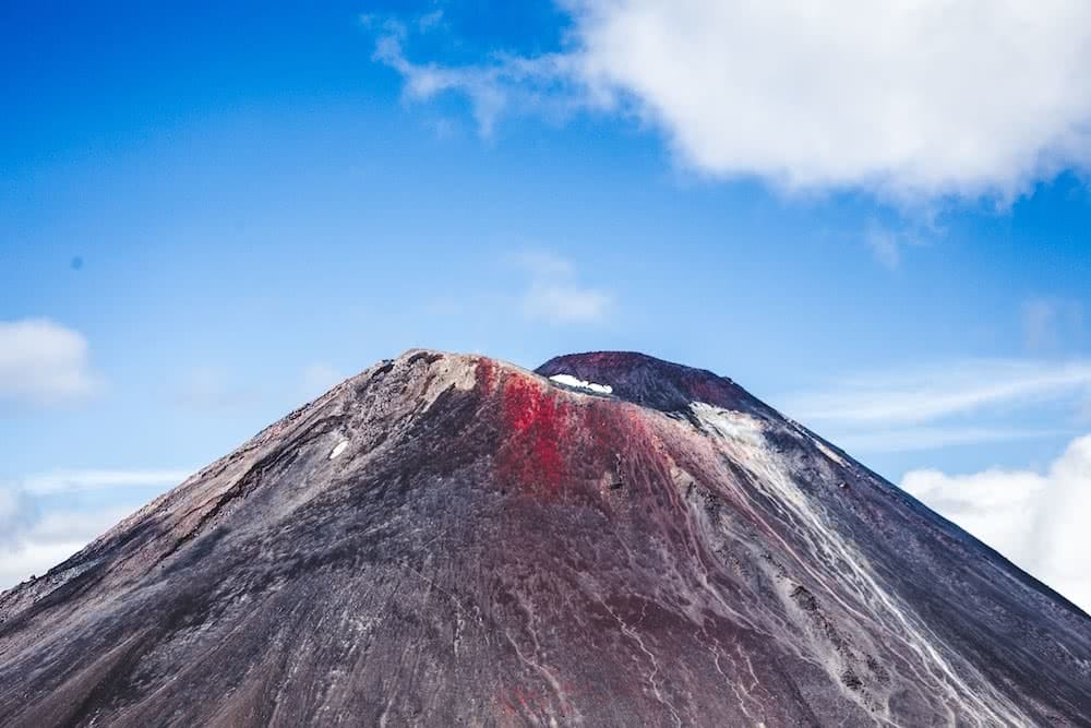 Mt.Ngauruhoa Cherihan Hassun tongariro alpine crossing nz new zealand mountains snow