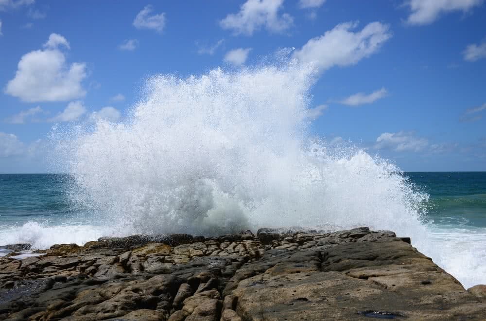 photo credit Jordan Groth Saphira Schroers Noosa Fairy pools wild swimming