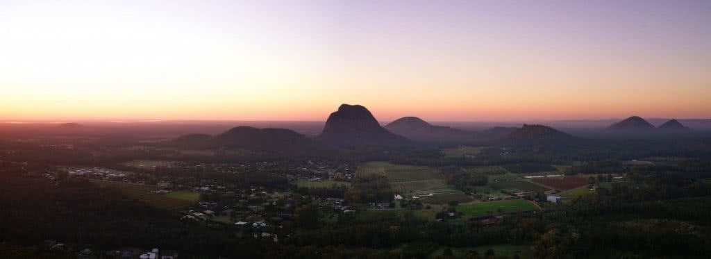 Linda Dillenbeck mt ngungun glass house mountains