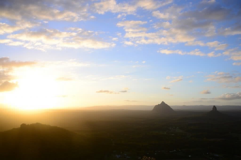 Beginner Climbing Spots in Brisbane (QLD) Saphira Schroers Tips from a Newbie Rock Climber // Beginner Climbing Spots in Brisbane (QLD) Mt Tibrogargan, sky, clouds, haze, peaks