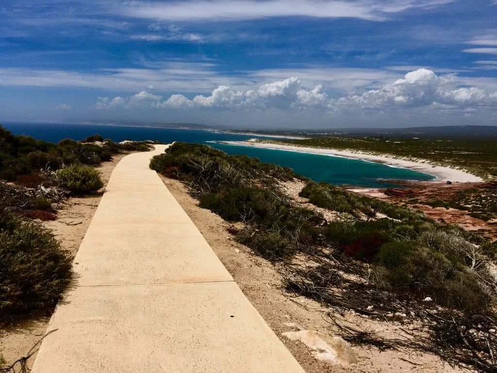 Coral Coast Road Trip // Perth to Shark Bay (WA), Henkjan Schrijver, walkway, ocean, headland