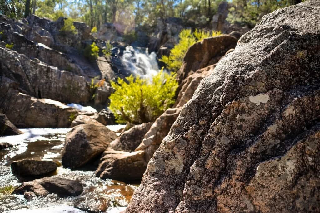 Lisa Owen_BestBeginnerHikesBrisbane_CrowsNest, rocks, waterfall, creek