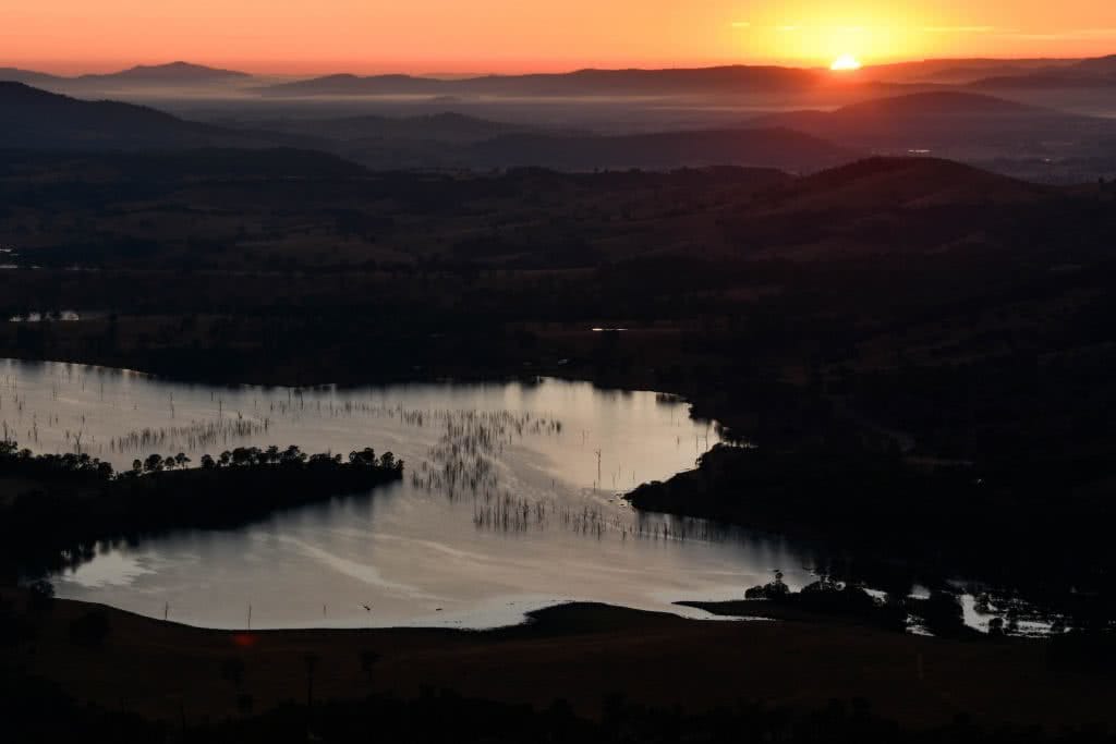 MtGreville, Sunrise, Lakeview Lisa Owen, lake, sunrise, mountains