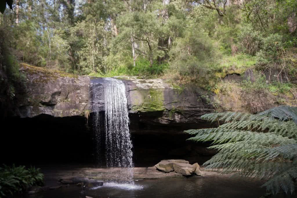 Wet Feet And Waterfalls // Cumberland River Trail (VIC), Isobel Campbell, Lower Kalimna Falls, pool, ledge, overhang