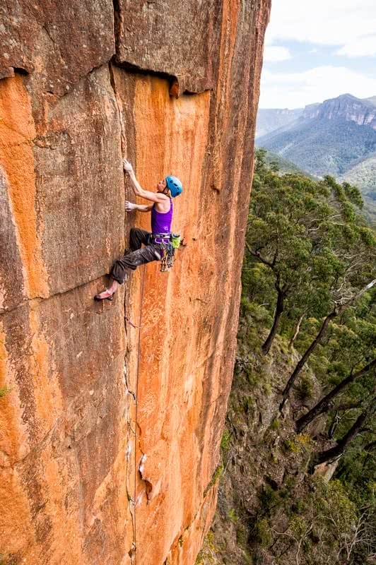simon carter, trad climbing, monique forestier, multi-pitch, hall of heroes, blue mountains, nsw