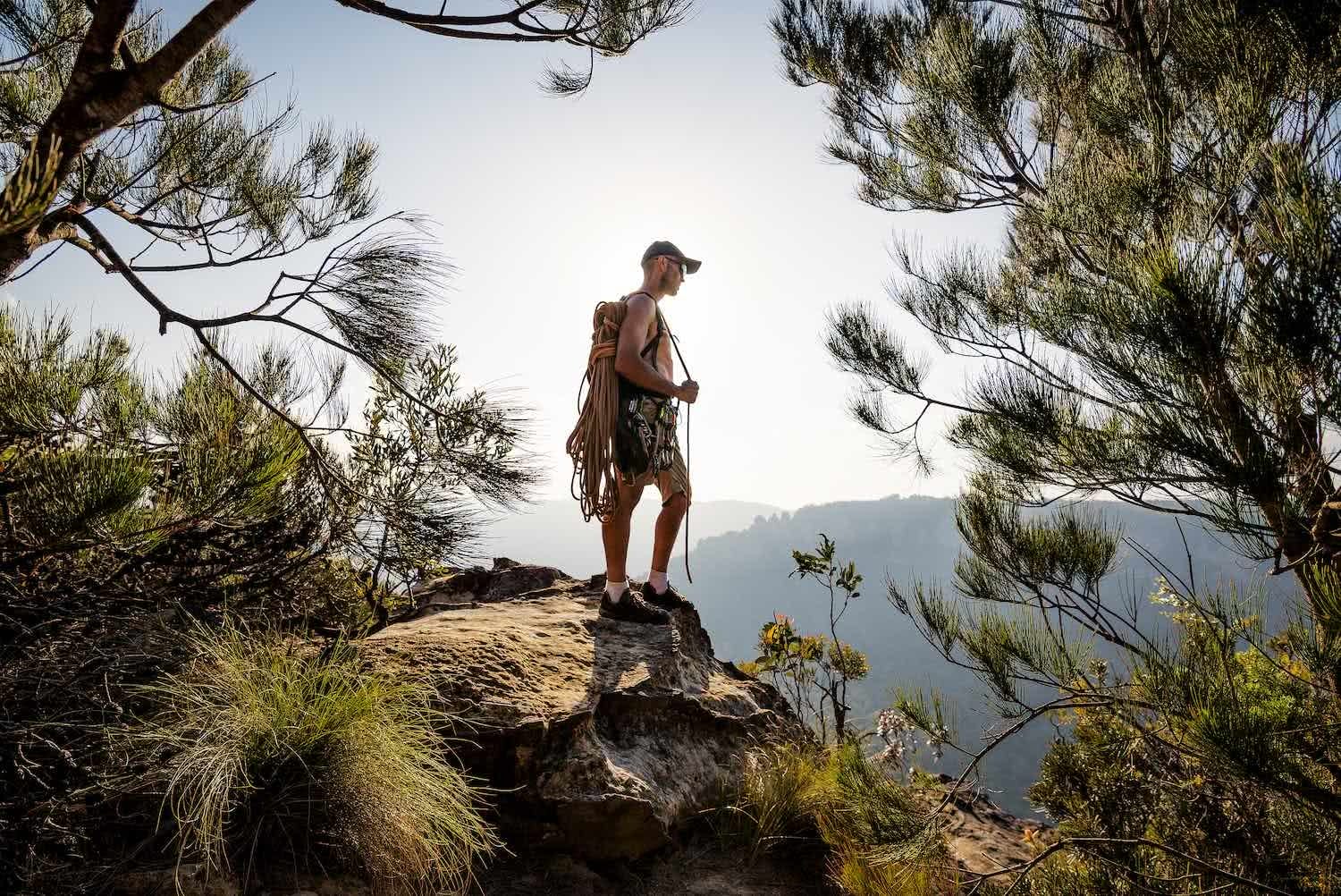 jake anderson, Rod cliff top, rope, beginner rock climbing gear, blue mountains, nsw