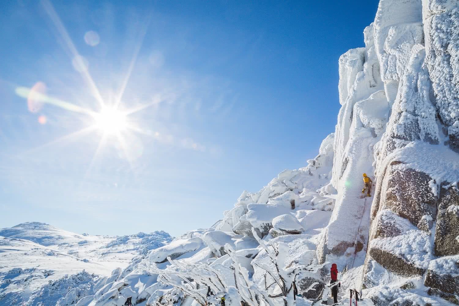 nathan mcneil, ice climbing, blue lake, south rams head, snowshoeing, ice climbing, Kosciuszko national park, hero