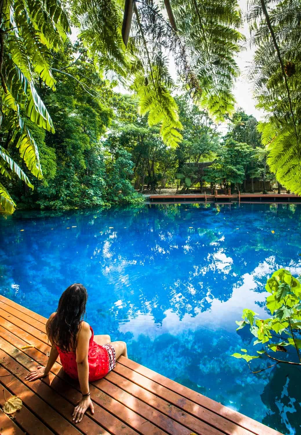 Joel Johnsson, adventuring in paradise, vanuatu, island, pacific, tropical, adventures, blue, swimming