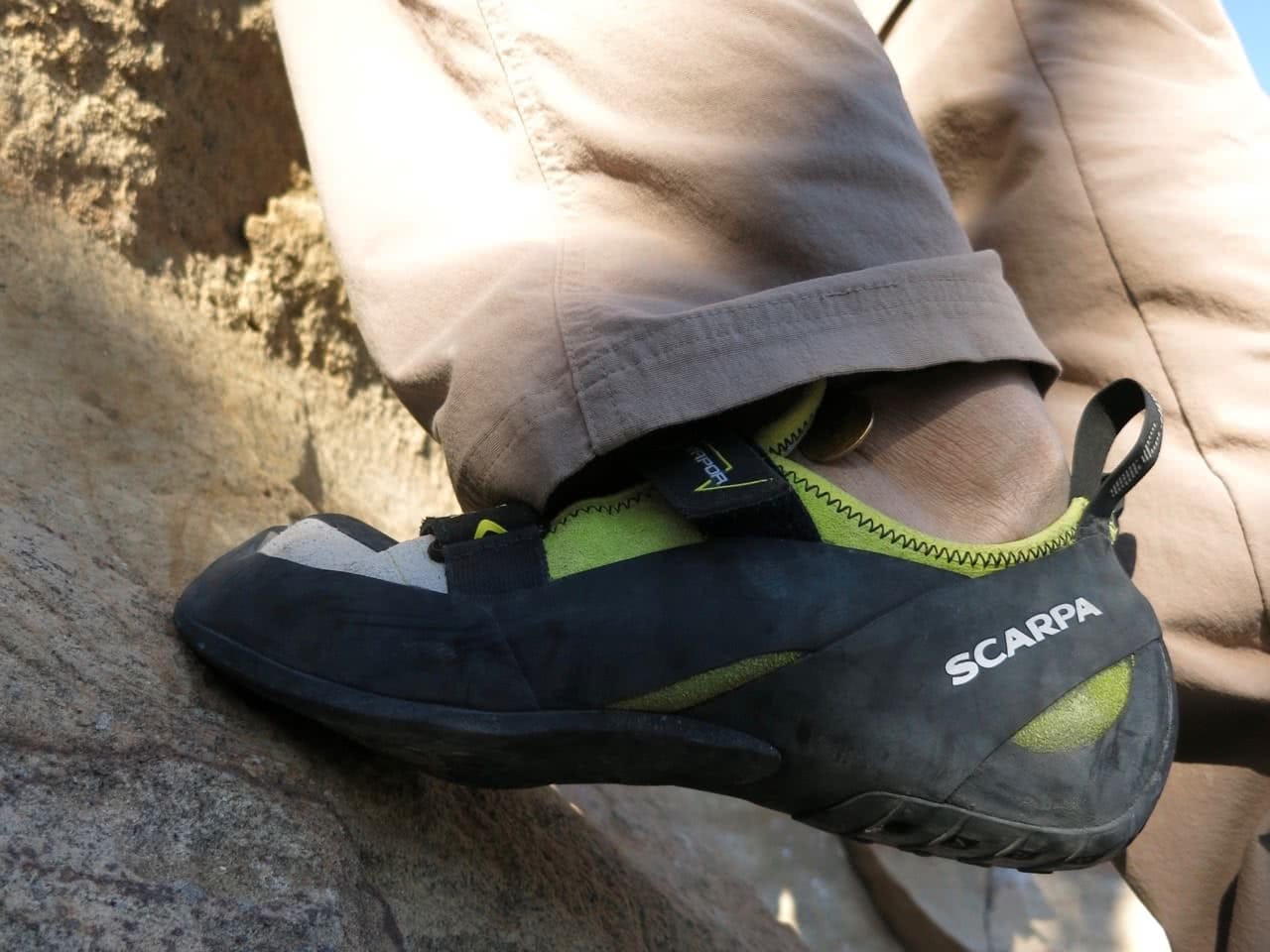 Marty Wolczyk, sweet-dreams-bardens lookout, rock climbing, blue mountains, nsw, gear review, scarpa vapor V