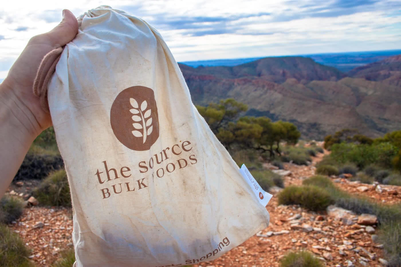 Plastic Free Hiking, Caitlin Weatherstone, hiker, track, Larapinta Trail, bulk foods, cotton bag, the source, hiking food