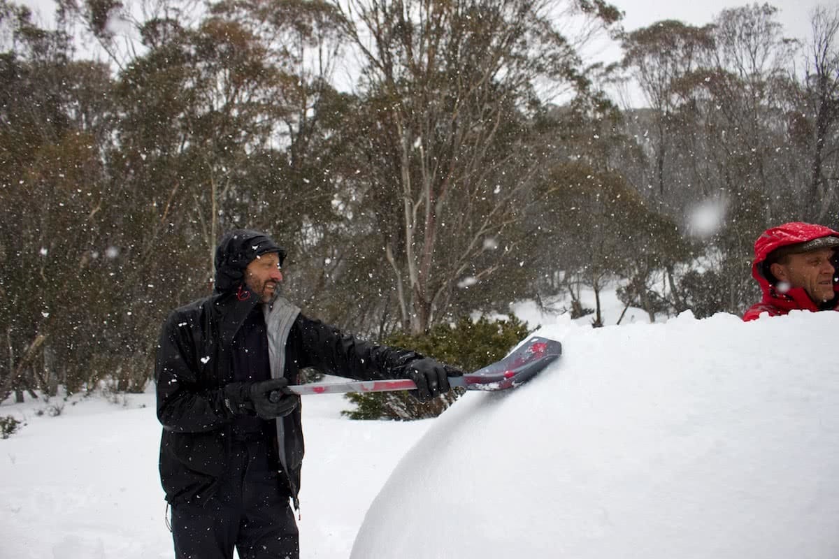 tim ashelford, igloo, how to build an igloo, ice, snow, thor