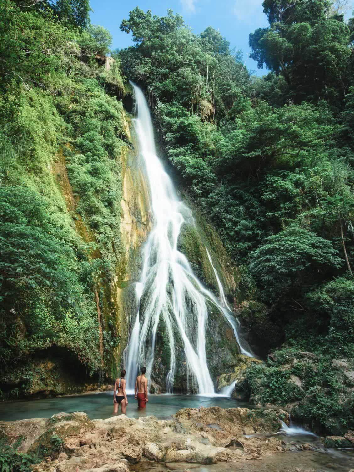 Exploring Efate’s Jungle Waterfalls (Vanuatu), Henry Brydon, Mele Cascades, couple, pool, jungle