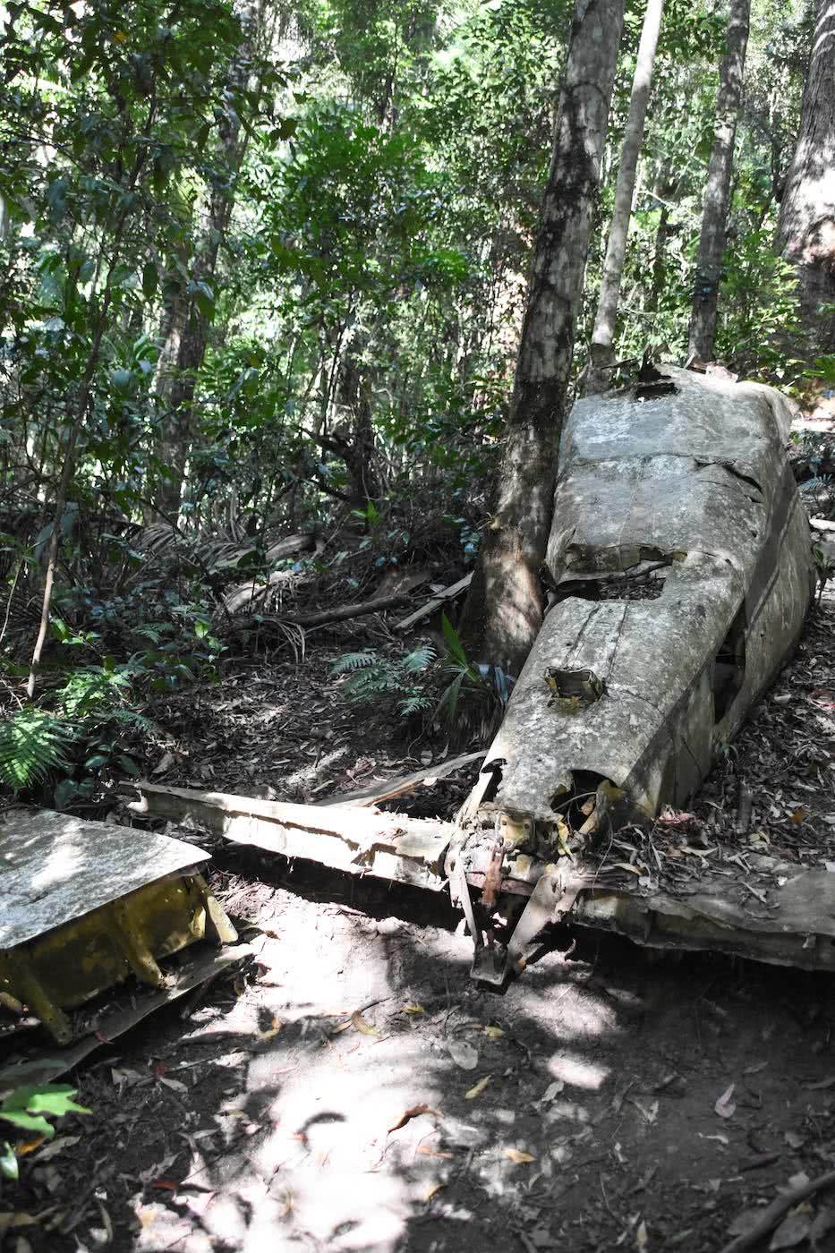 Discover The Piper Comanche Plane Wreck // D’Aguilar National Park (QLD), Lisa Owen, fuselage, rusty, broken, crashed