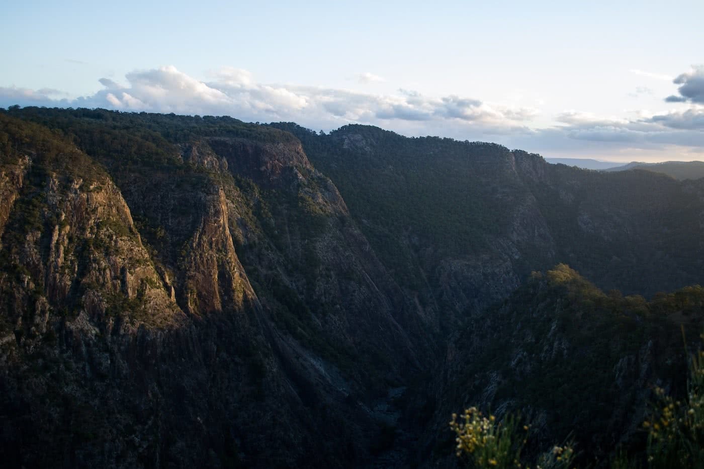 The Best of the New England Highlands (NSW) Dan Parkes cliffs, valley, view