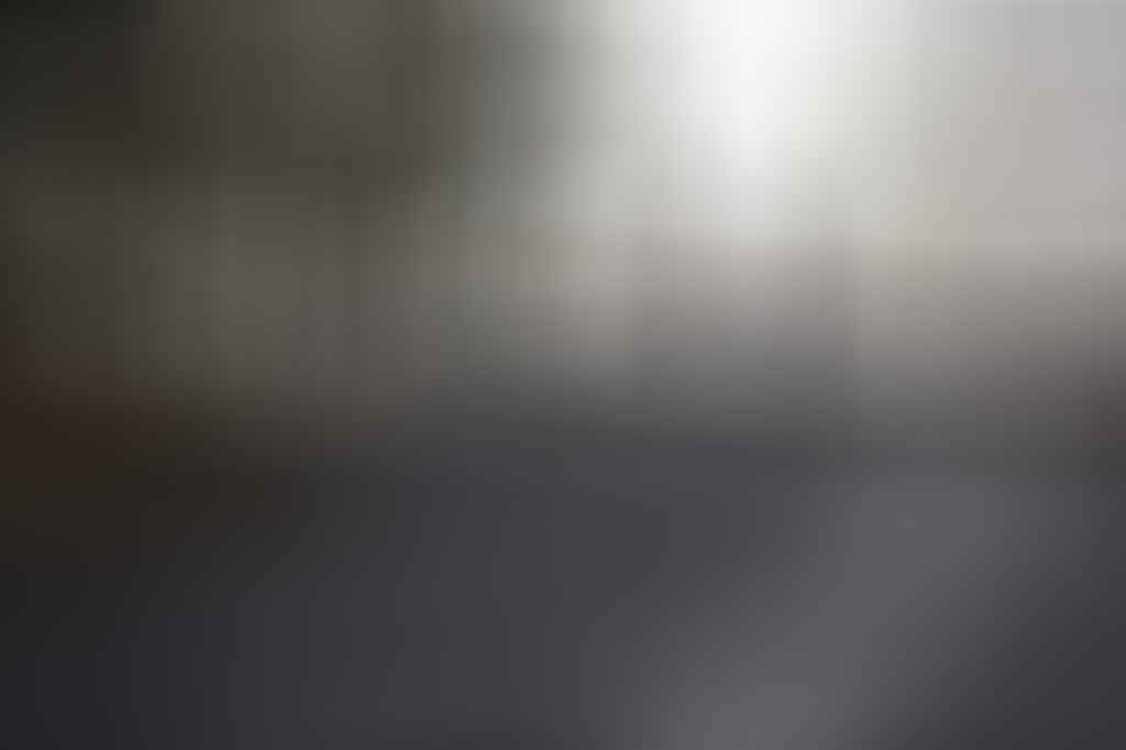 Why This Bloke Walked 90km To Work, Beau Miles, photo by Rodney Dekker, walk to work, melbourne, shoulder