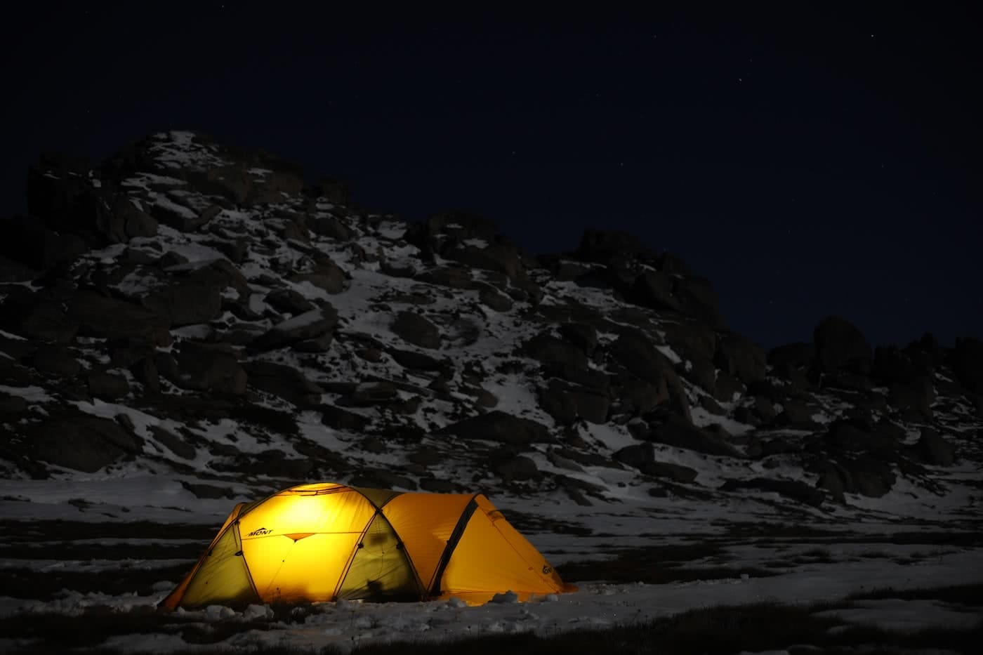 Explorers guide to hiking with a camera, photo by Mattie Gould snow camping, mont epoch tent, astrophotography