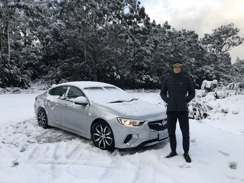You Can Walk The Overland Track For Free (But There’s A Good Reason), photo by Tim Ashelford, overland track, cradle mountain lake st clair, multi day hike, snow, tasmania, dom douglas
