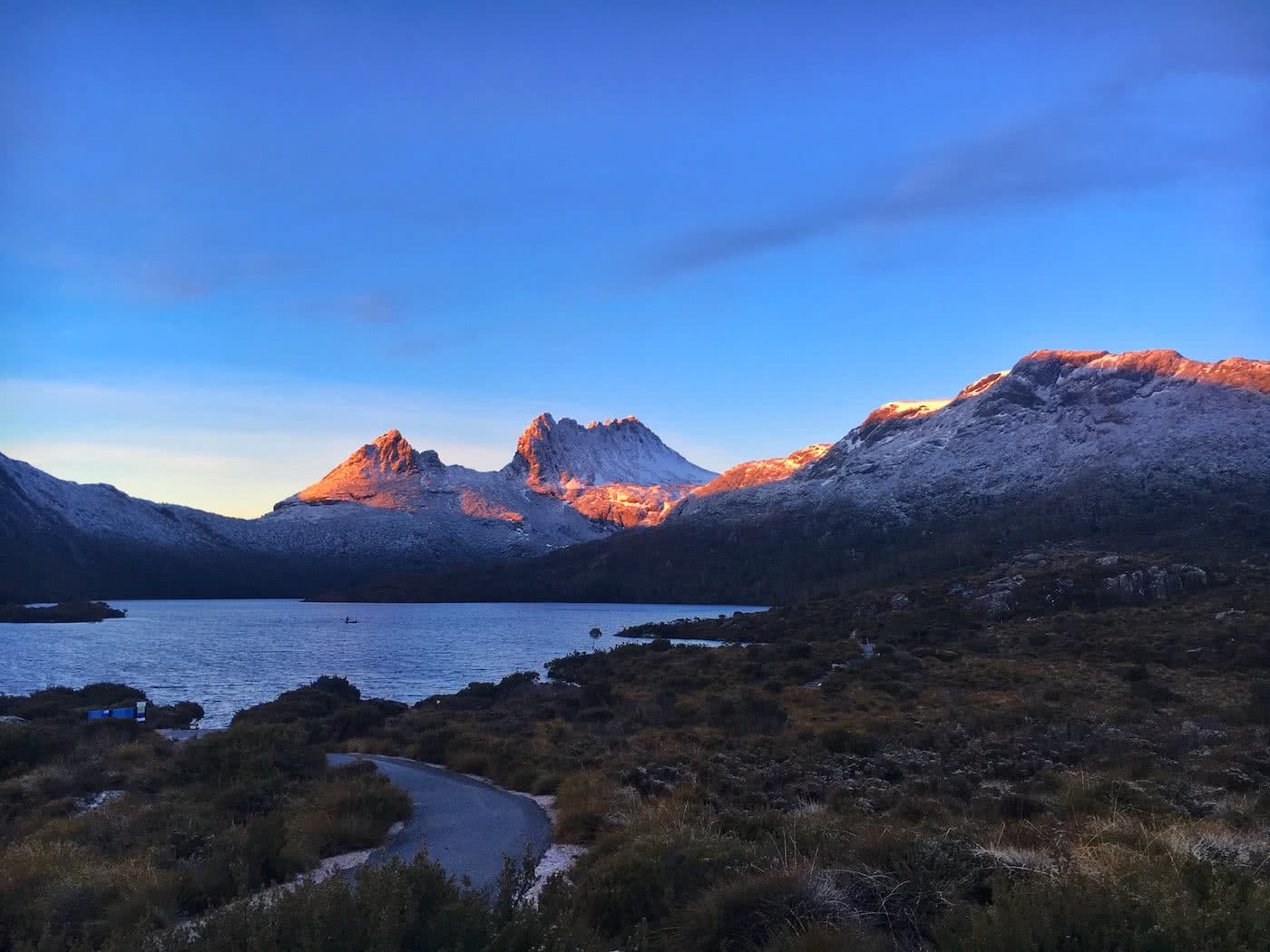 3 Tips To Make Your Next Work Trip A Microadventure, Ken Sanson, Cradle Mountain, Tassie, snow, lake, sunrise