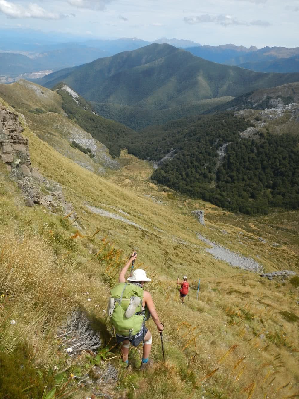 Down to Ellis Basin, photo by Myrthe Braam, Mt Arthur, hut hiking, Kahurangi National Park, New Zealand