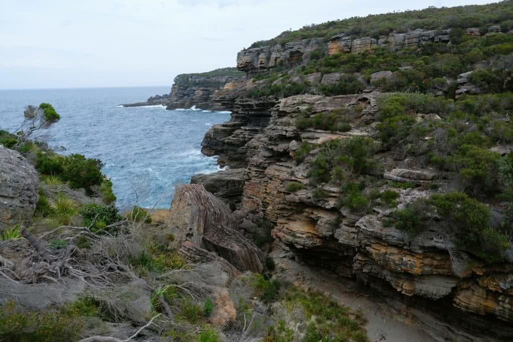 Scramble Through Gosang's Tunnel in Jervis Bay, Brooke Nolan, Mermaids Inlet, rocks, cliffs, ocean