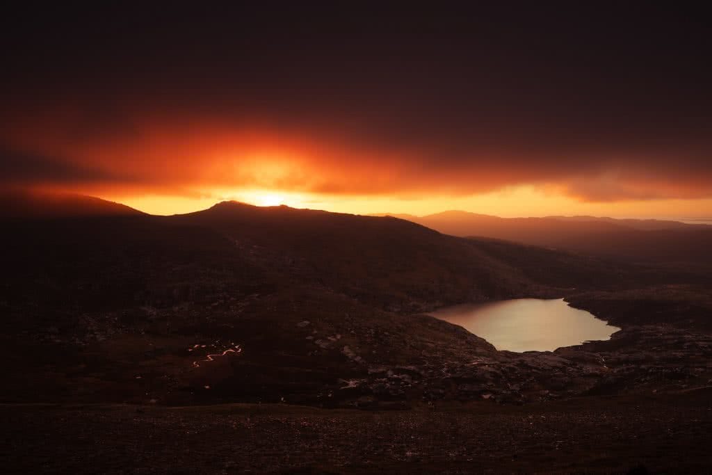 Almost Alone In The Aussie Alps, Aedan O'Donnell, Charlotte's Pass, sunrise, Blue Lake, mountains, sky