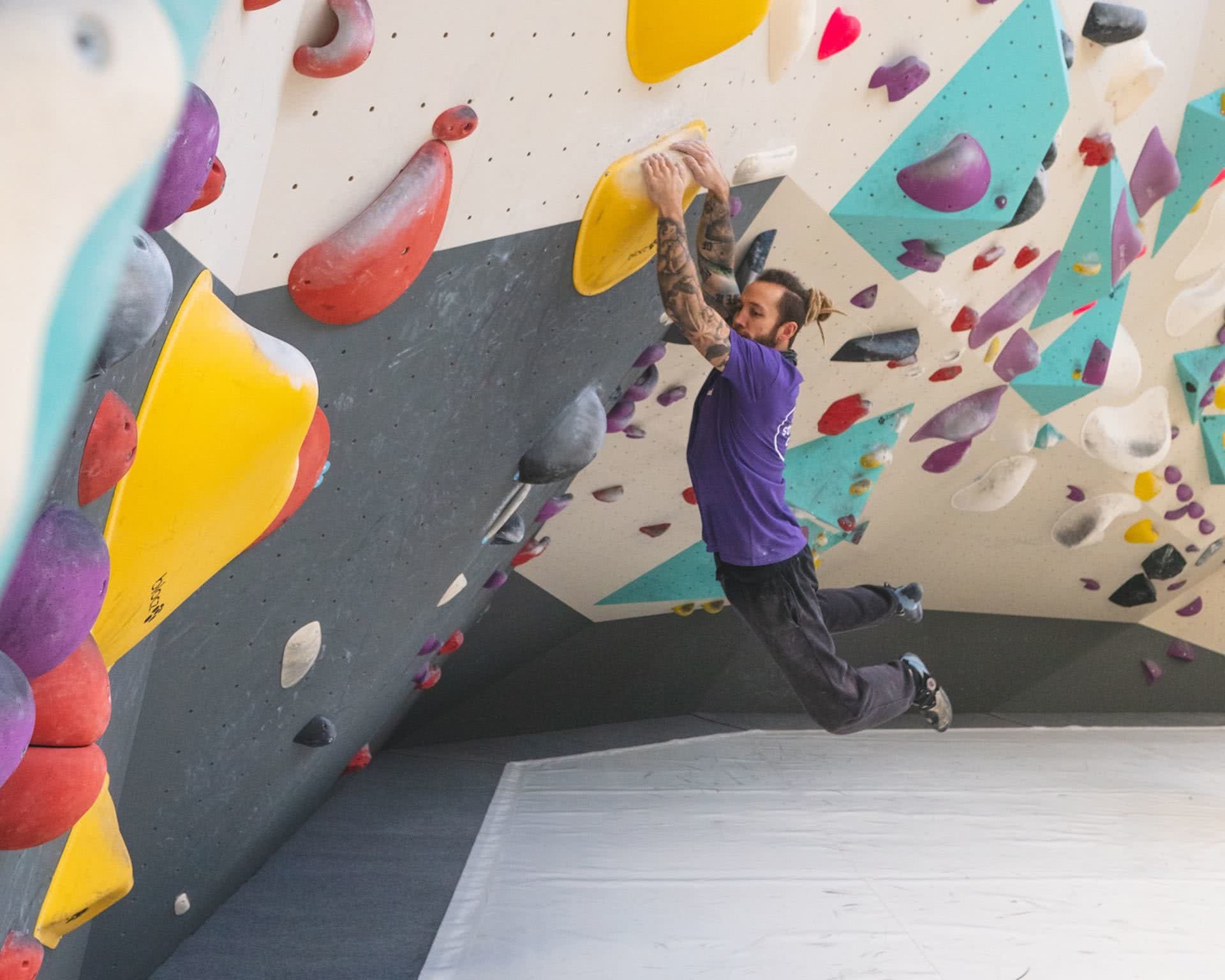 bouldering, photo thanks to Bloc haus, climbing