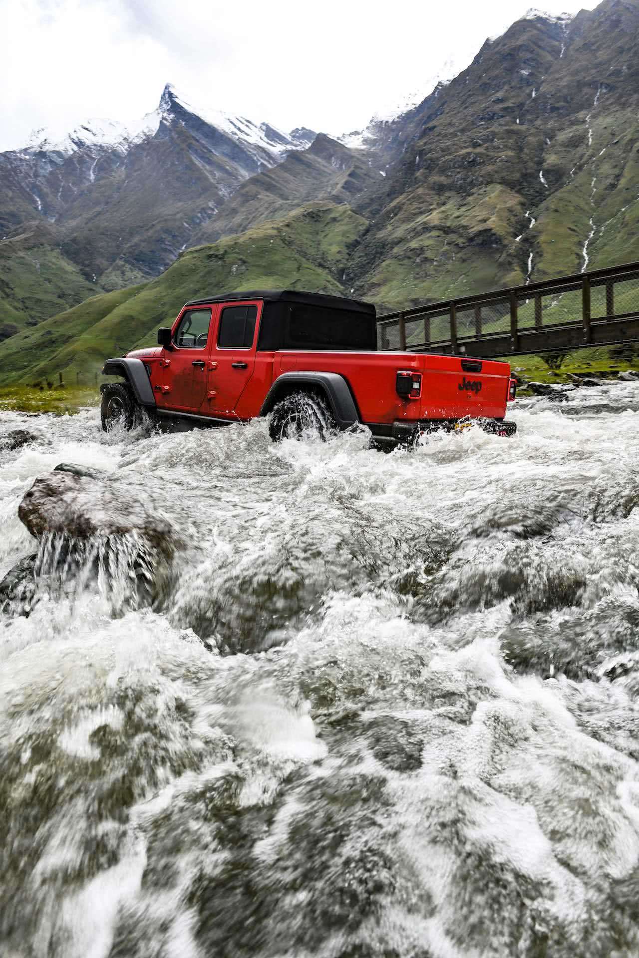 Roof-Off Off-Road In Jeep’s New Open-Air Ute, Jeep Gladiator, queenstown, New Zealand 2019