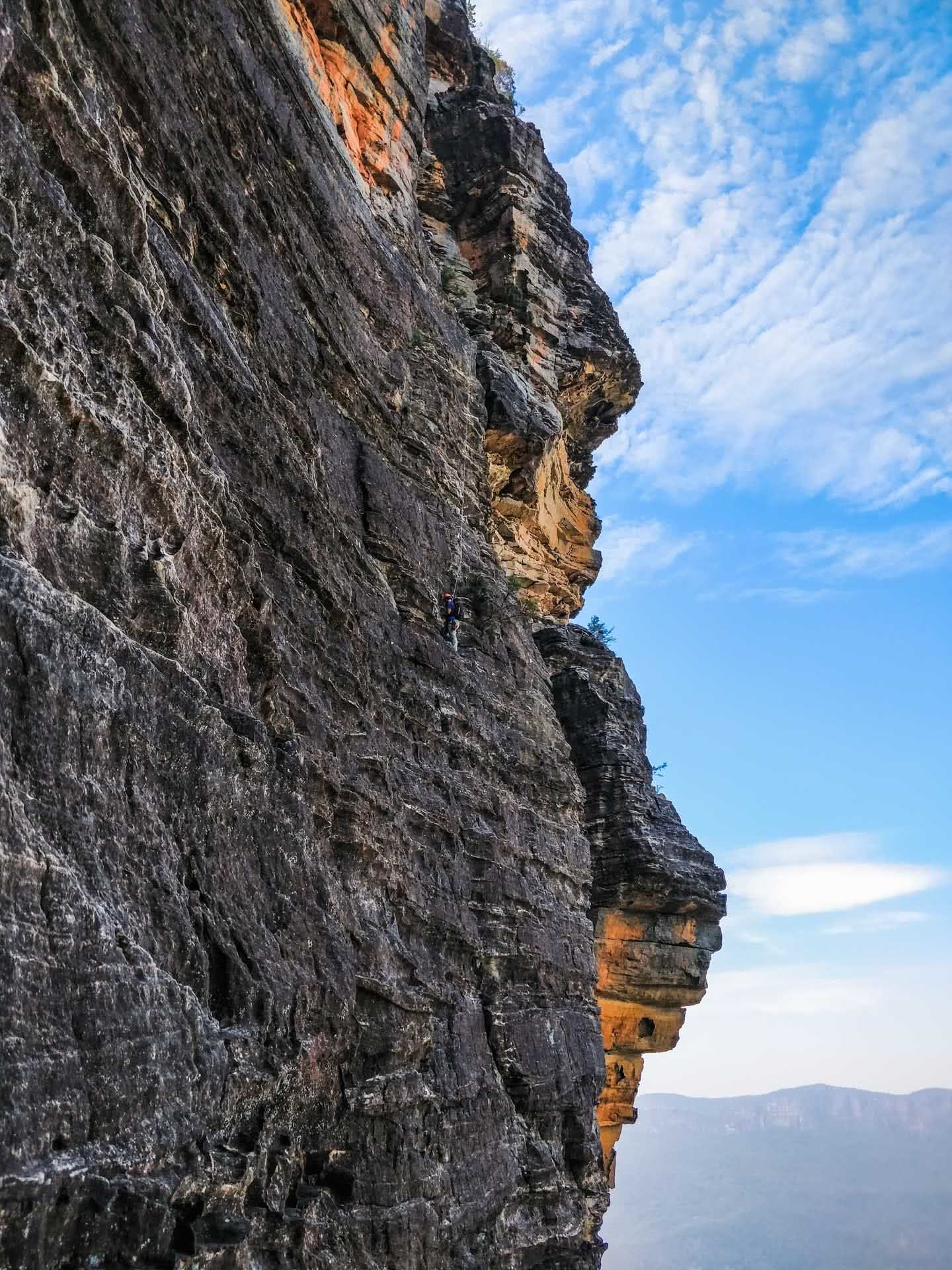photo by Wendy Bruere, climbing Sweet Dreams, multi pitch, Sublime Point, Blue Mountains, NSW