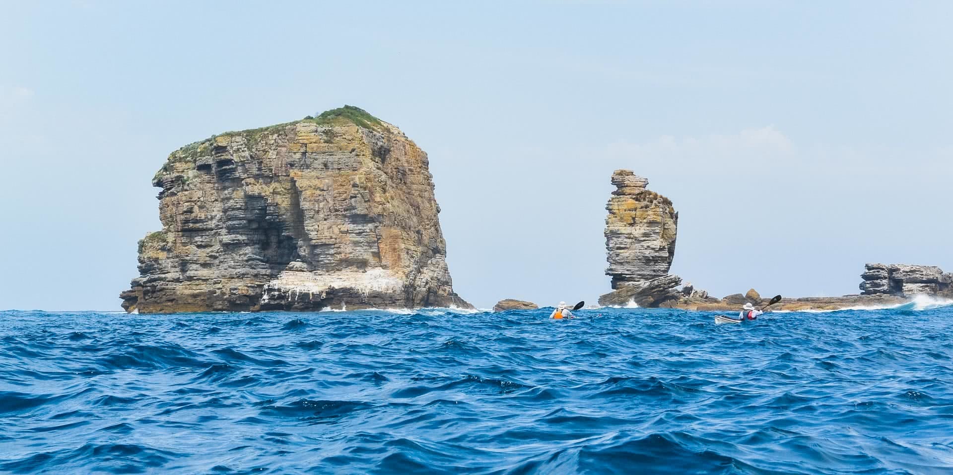 Photo by Huw Kingston, beecroft peninsula, point perpindicular, sea kayaking, jervis bay, nsw