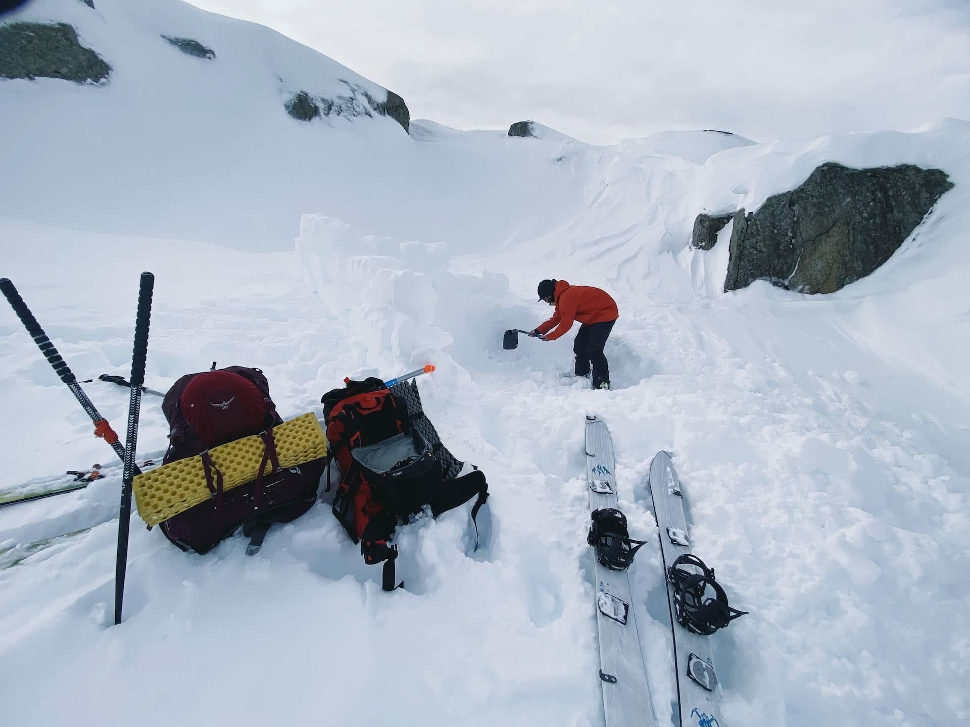 A Beginner's Guide to snow camping, Kate Donald, kosciuszko, jagungal, tent, snow, backcountry, nsw