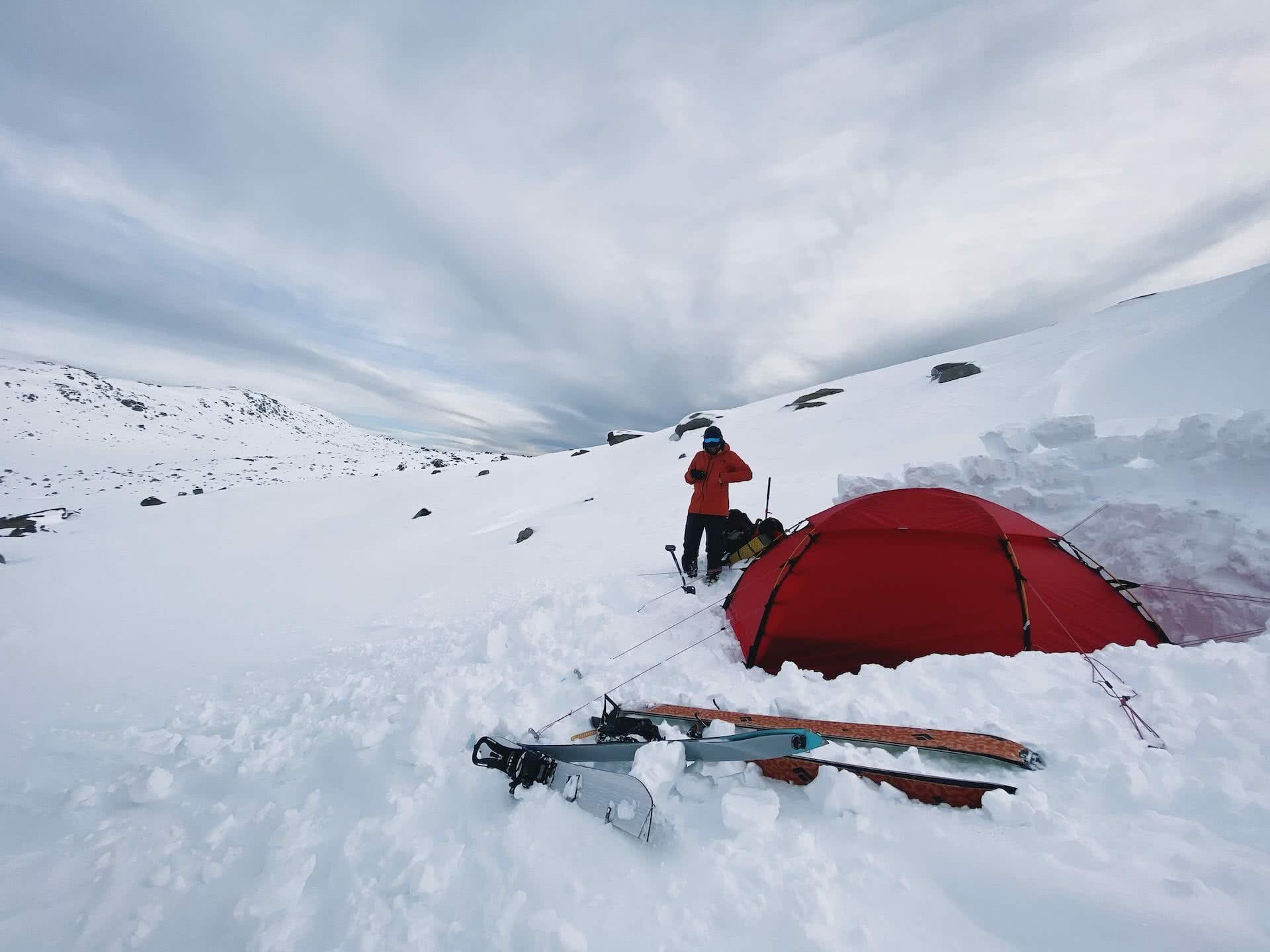 A Beginner's Guide to snow camping, Kate Donald, kosciuszko, jagungal, tent, snow, backcountry, nsw
