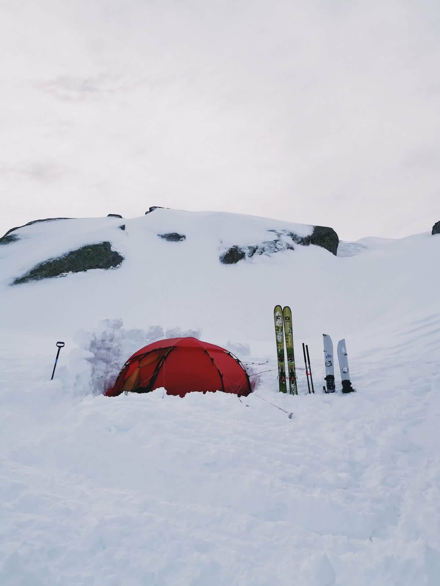 A Beginner's Guide to snow camping, Kate Donald, kosciuszko, jagungal, tent, snow, backcountry, nsw,