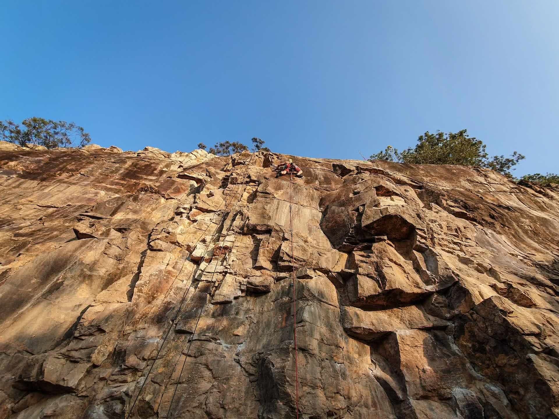 Kangaroo Point Cliffs is a Climbing Crag in The Heart of Brisbane, Lisa Owen, wall, climb, cliff