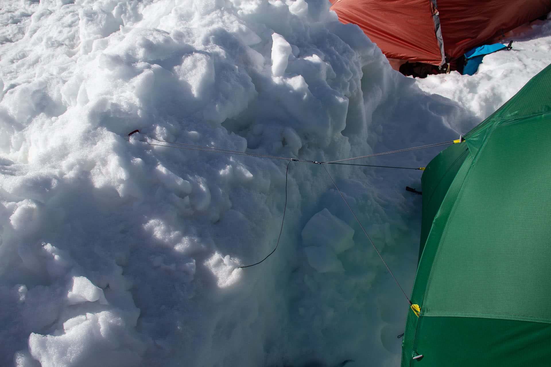 Mont Dragonfly 4 Season Tent // Gear Review, photo tim ashelford, albina pass, kosciuszko, main range, nsw, guy ropes