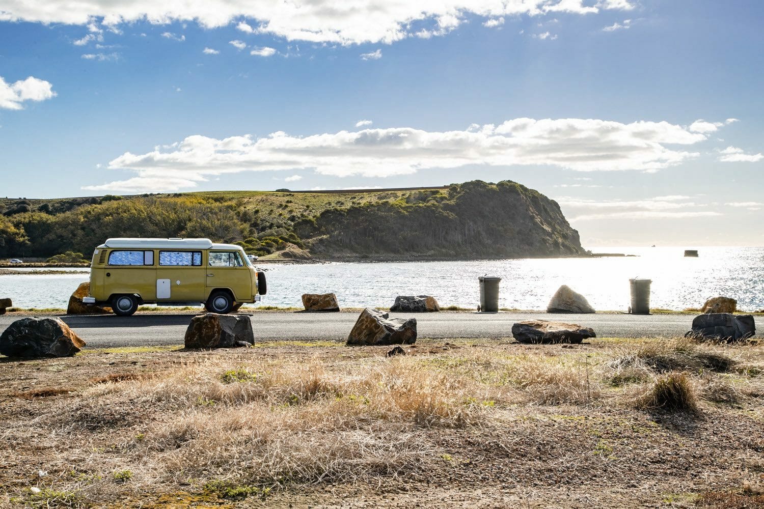 Best 6 Tasmania Road Trips, Photo by S. Group, van, ocean