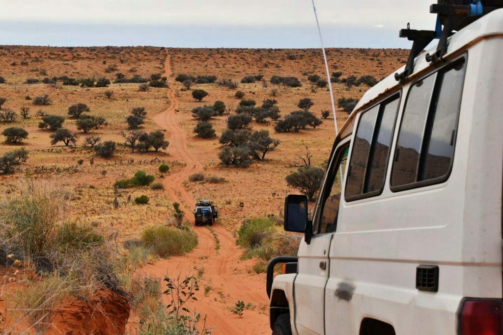 4WDing Across The Simpson Desert, Eva Davis-Boermans, troopy, desert, 4WD, car, track, sand dunes