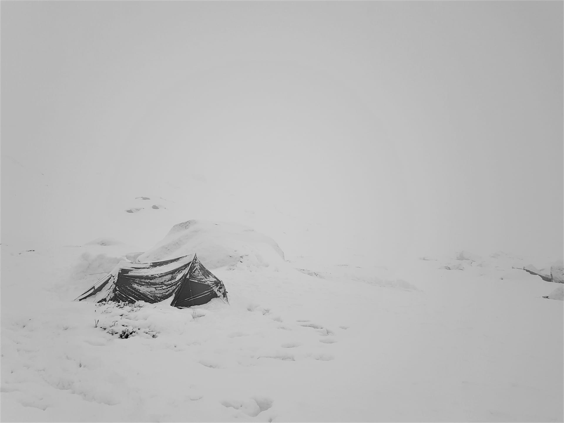 Wilderness Equipment Second Arrow Ultralight Tent – Gear Review, robbie baudish, backcountry, snow camping, kosciuszko, nsw, blizzard, snowed in