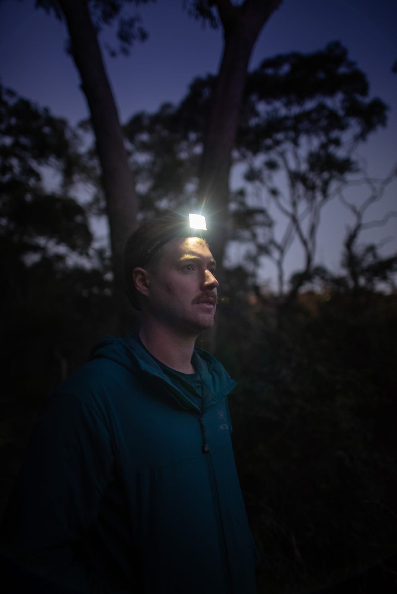 BioLite HeadLamp 750 – Gear Review, photo by evan andrews, model tim ashelford, trail running, dark, head torch