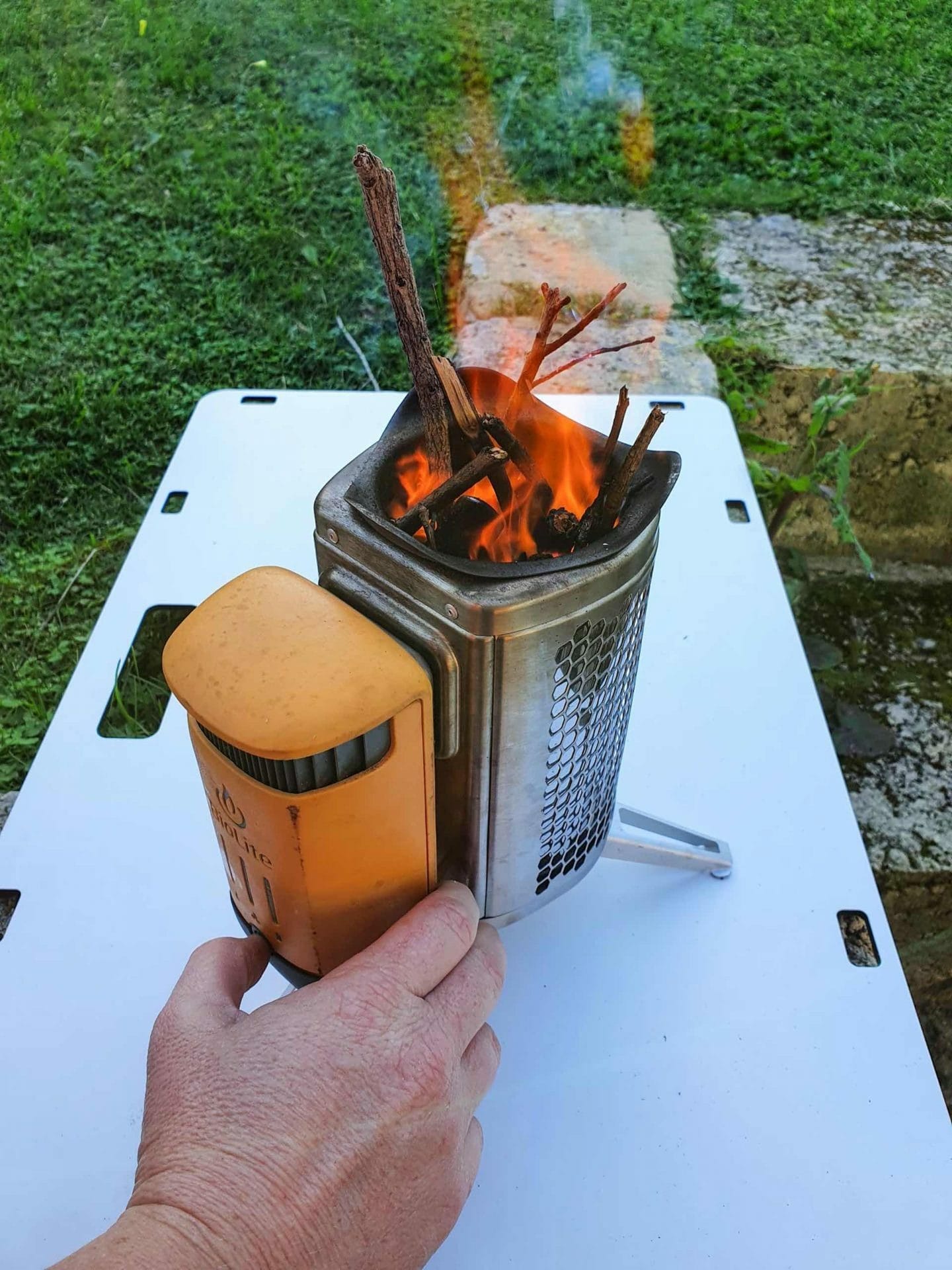 Camp Stove One-Pot Thai Green Fish Curry - Vanessa Hidayat, Curry, biolite CampStove, Camp Cooking