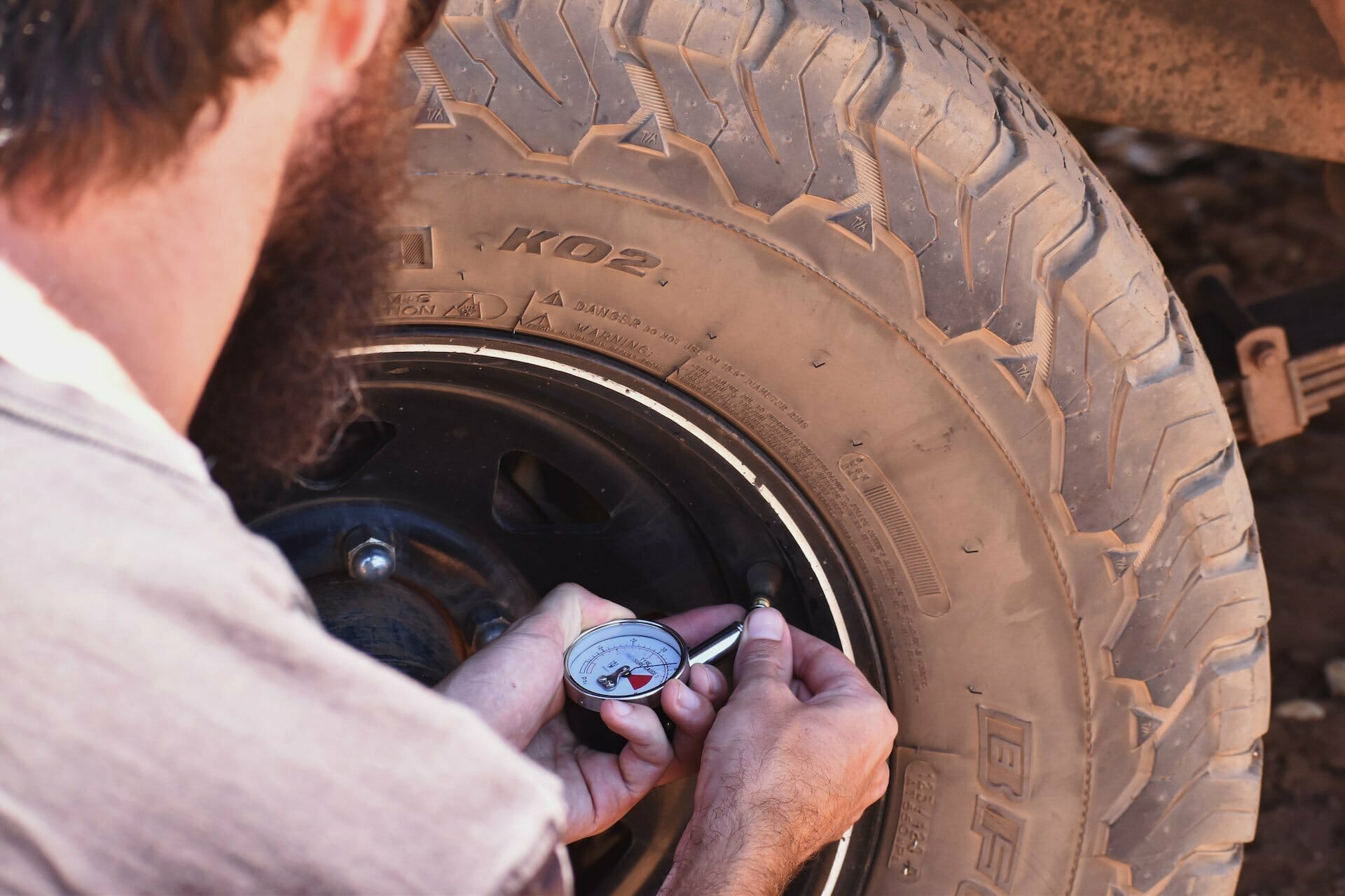 How To 4WD For Beginners, Eva Davis-Boermans, car, troopy, tyre