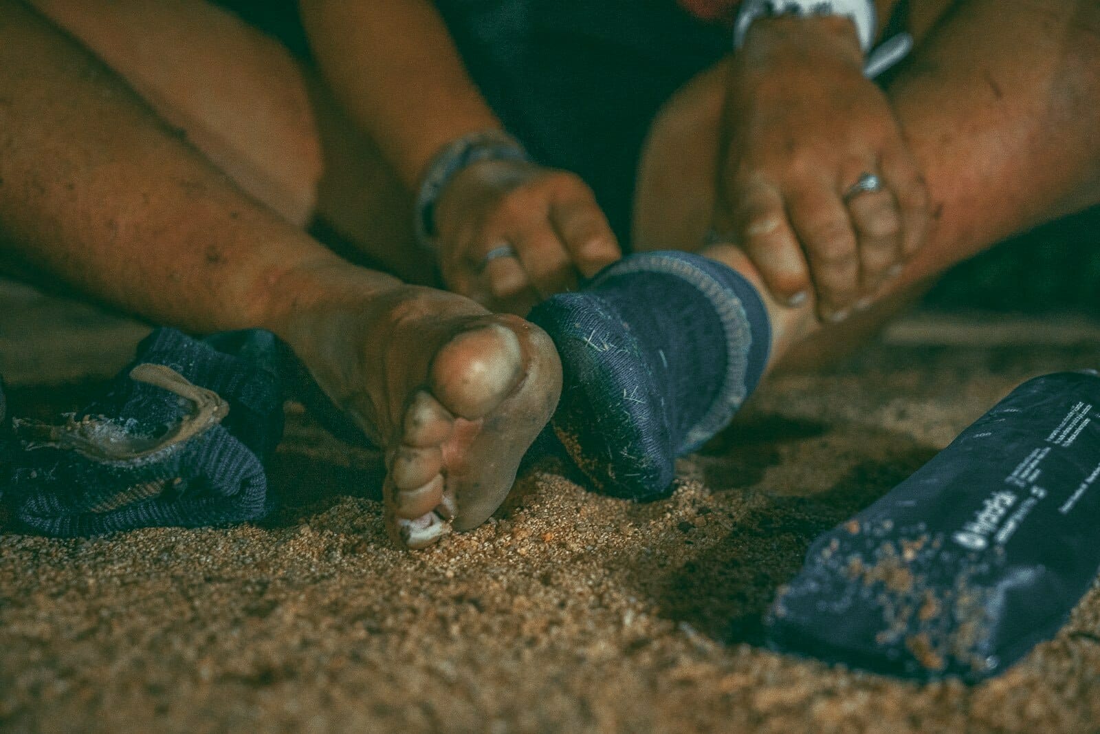 A Chat With Lucy Bartholomew About Running the Larapinta Trail, Josh Lynott, Le Bent, feet, socks, blisters