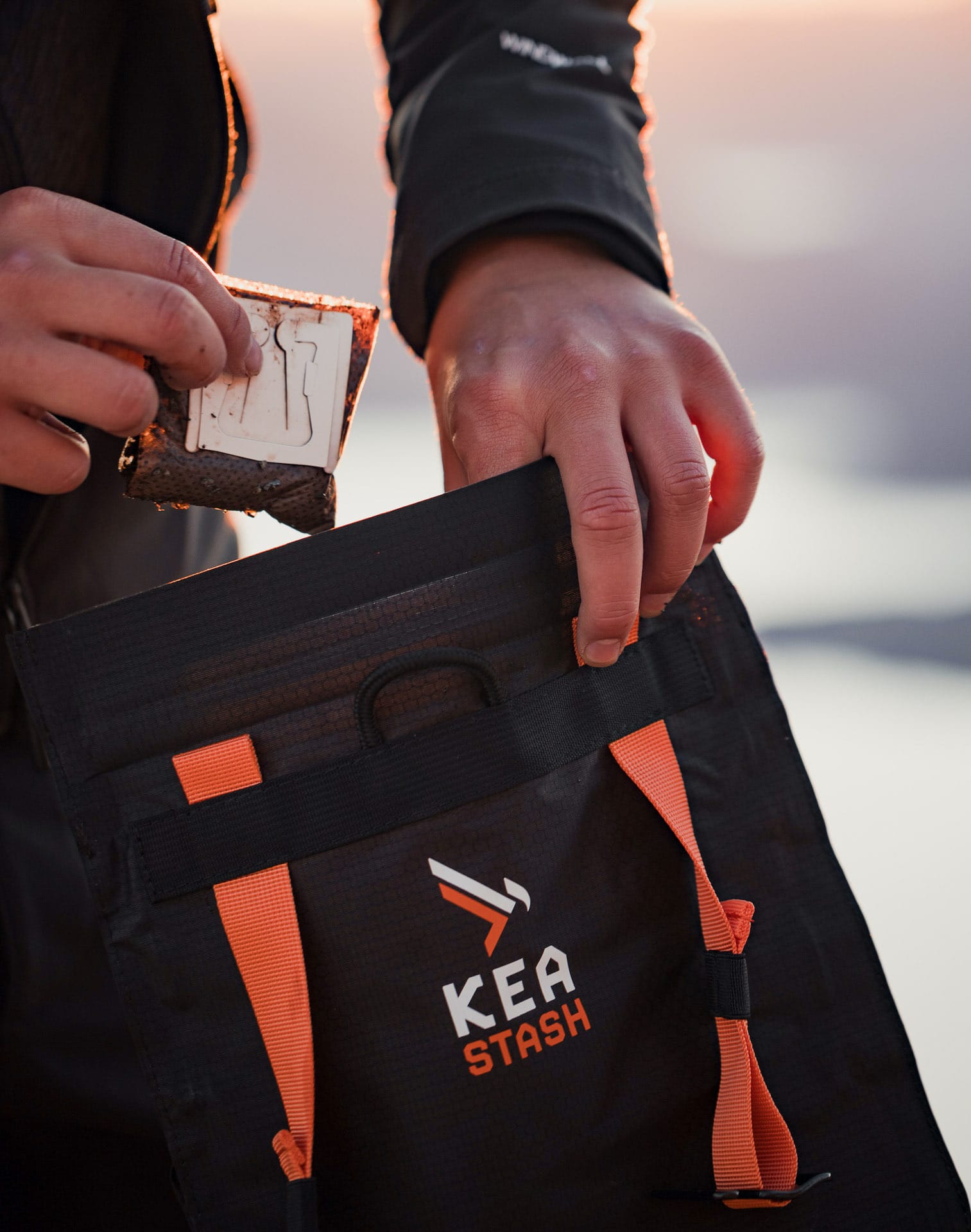 Kea Stash rubbish bag kickstarter, coffee grounds