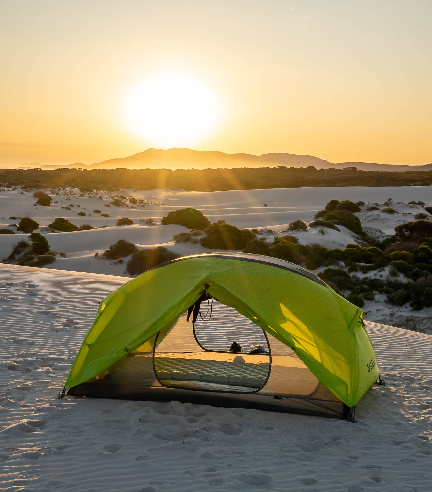 Salewa Denali II, Joel Johnsson, tent, sand dune, sunset