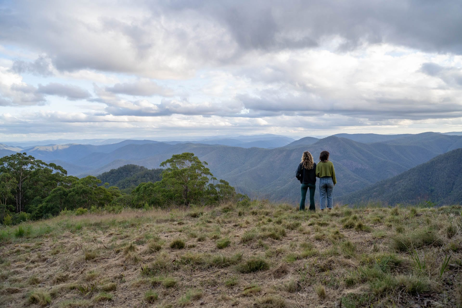 ARM002 Natural Wonders: A Guide to New England’s Best National Parks, Constance Allen, Two people looking out onto mountains, gibraltar national park